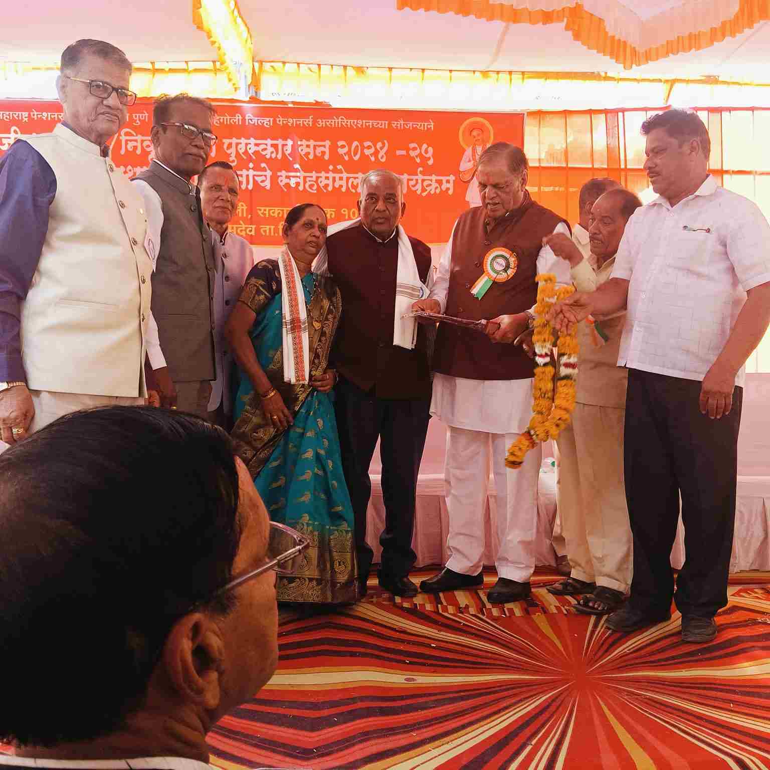 प्रेमदास मोहोड यांना ‘निवृत्त सेवा पुरस्काराने’ सन्मान